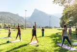yoga-devant-les-montagnes-a-samoens-otsamoens-1768711